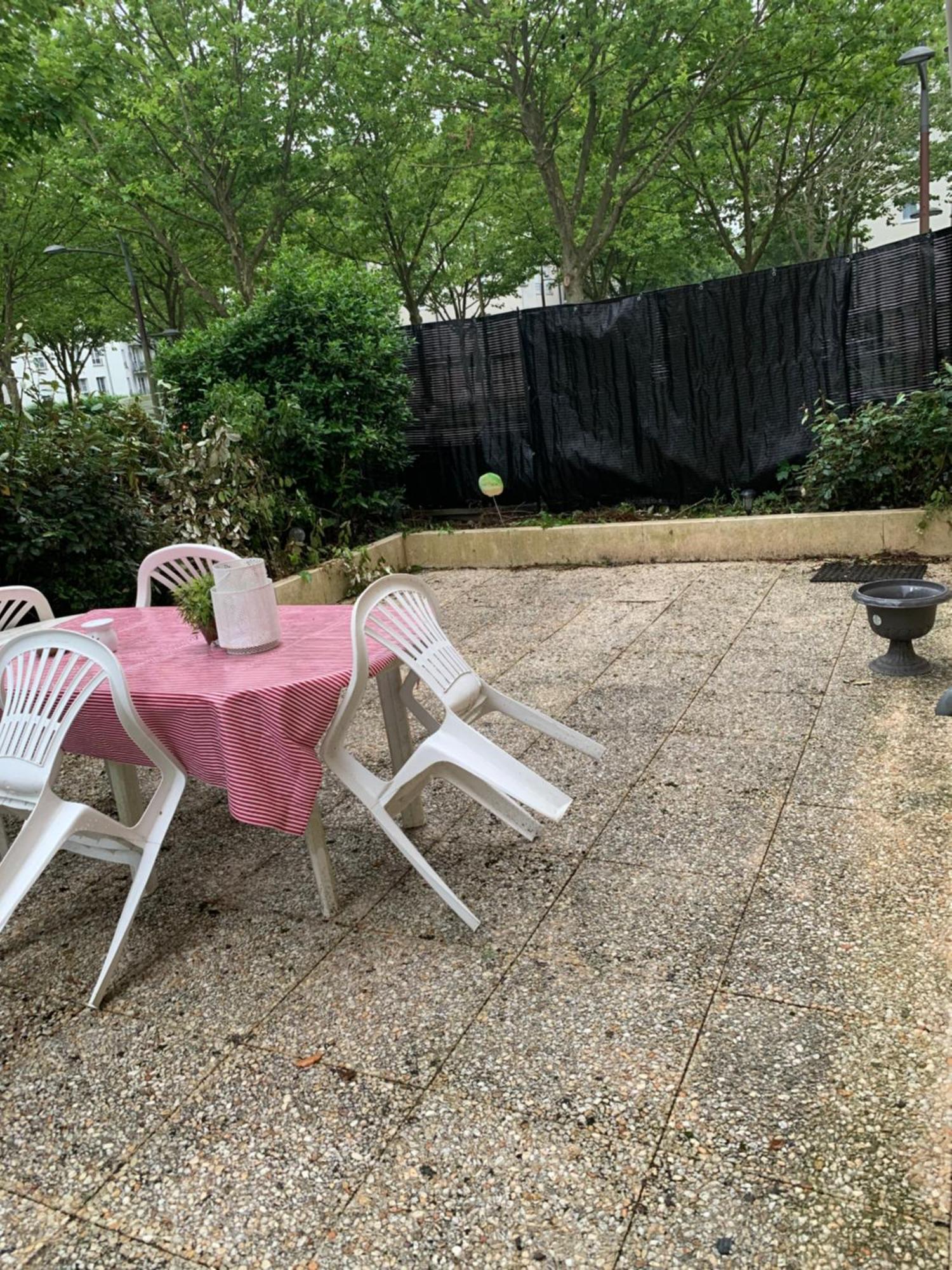 Appartement F3 Proche Disneyland Bussy-Saint-Georges Eksteriør billede